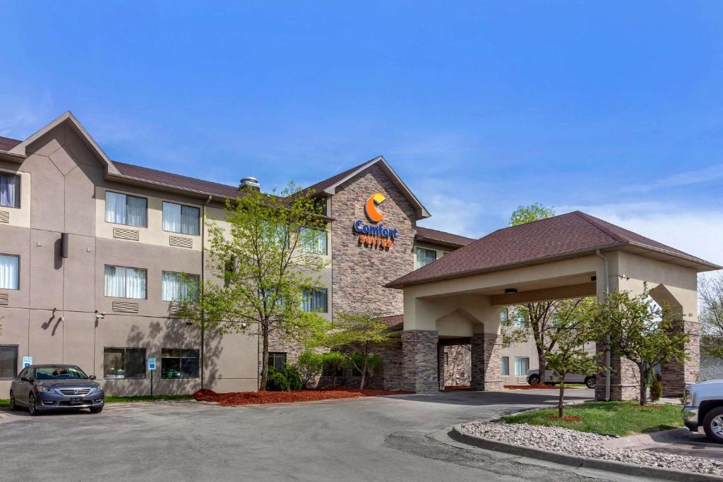 Comfort Suites Omaha East-Council Bluffs