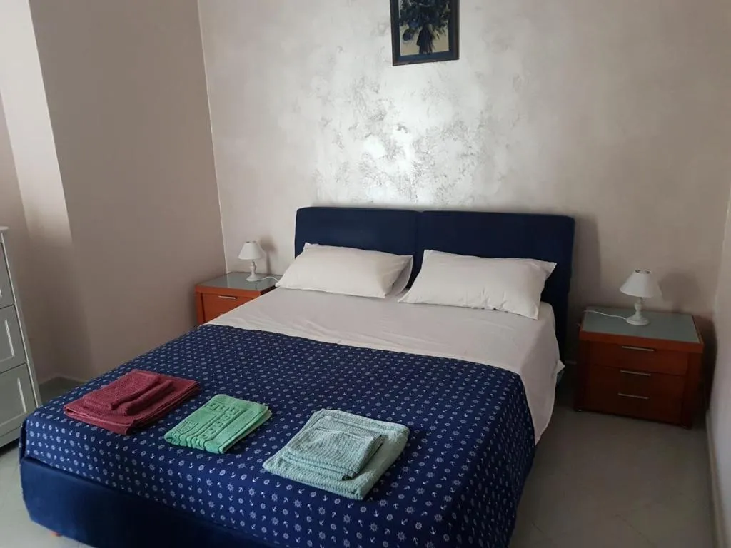 Delby's house, Napoli, Italia