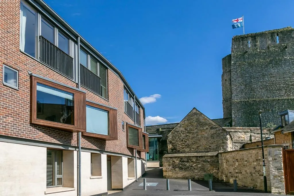 5* Accredited; City Centre Location, College Corner, United Kingdom