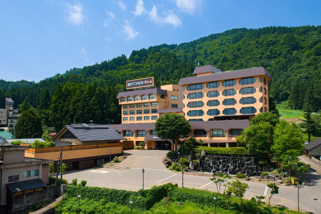Yuzawa Grand Hotel – photo 1
