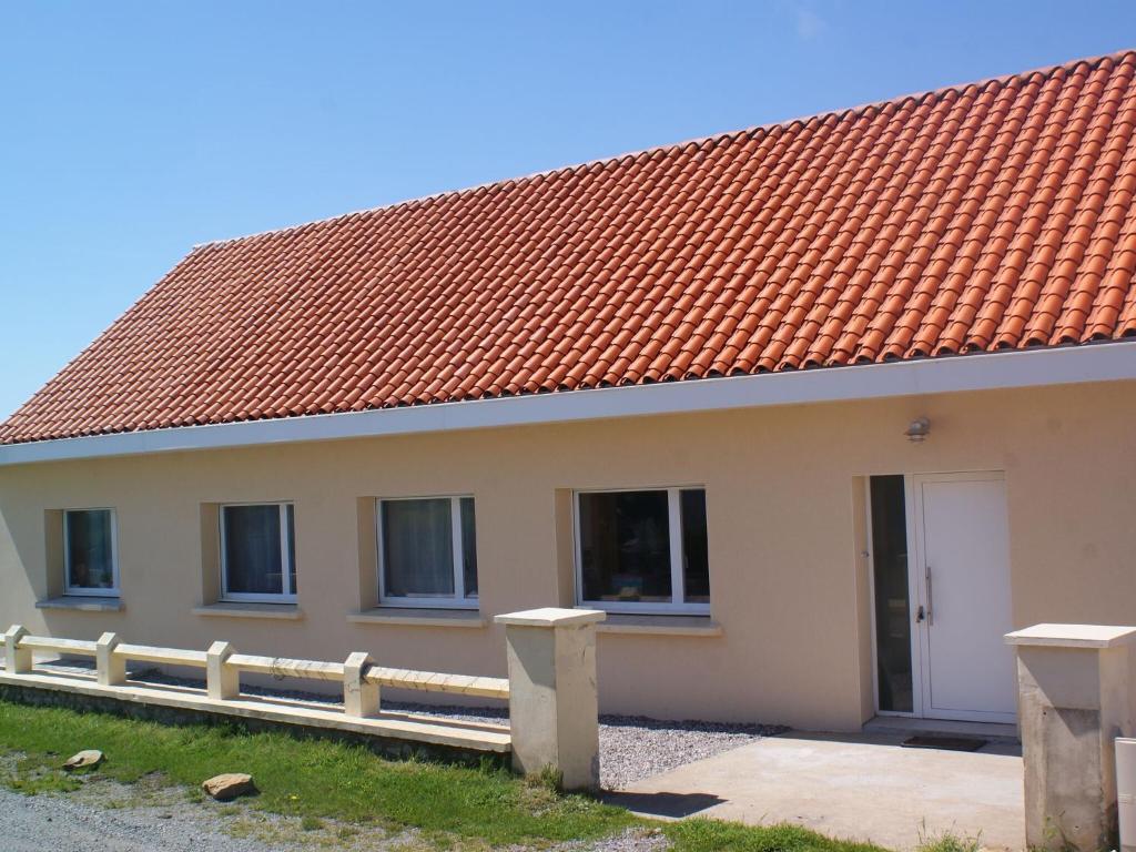 Wonderful Holiday Home in Audinghen with Garden