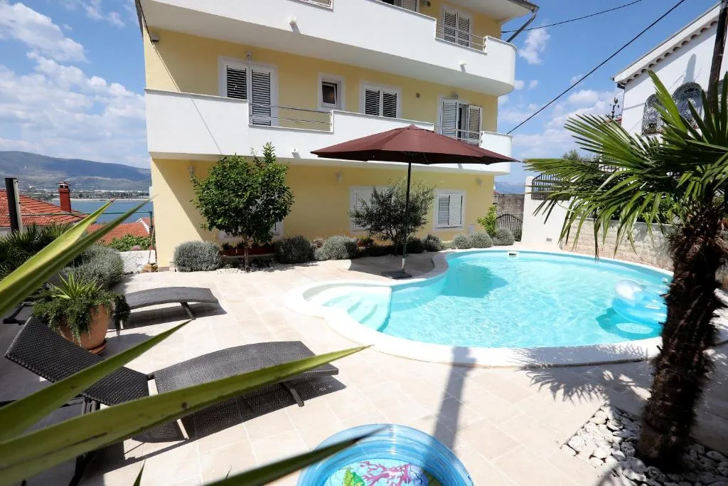 Apartments Sakal, Centola, Croatia