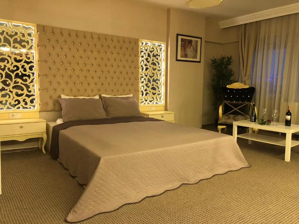 L?ZZ?A BUTiK HOTEL, Istanbul, Turcia
