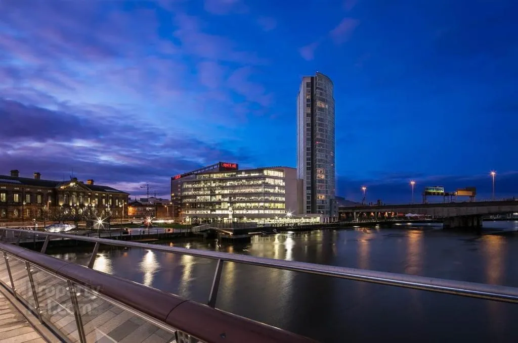 Luxury 2 Bedroom Apartment in Prime City Location, Belfast, Marea Britanie