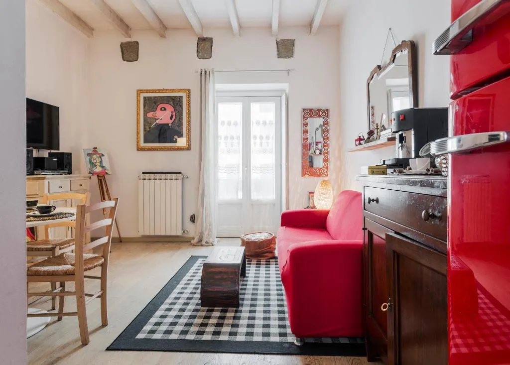 ?intage Wooden Flat @ Porta Romana, Milano, Italia