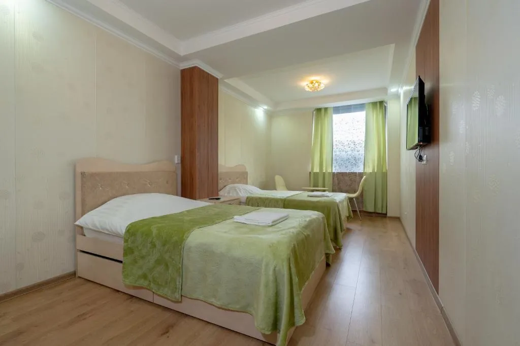 MISHKA HOTEL, Kudrovo, Russia