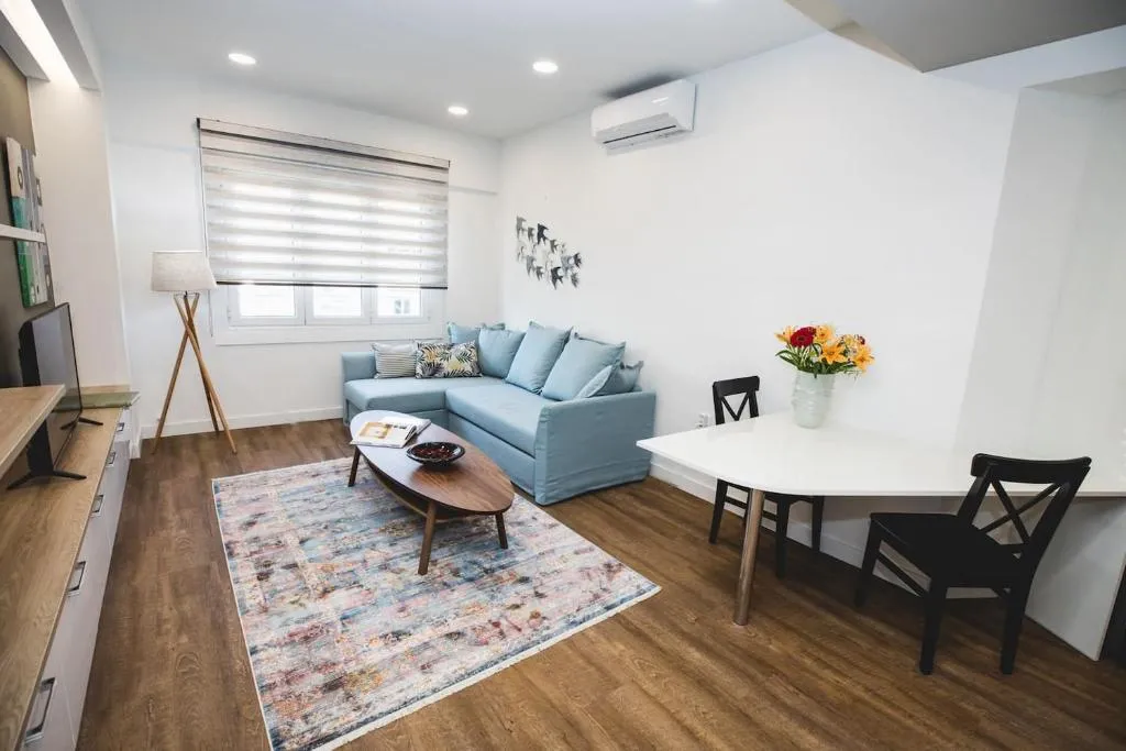 Gaspar Apartment - 4th floor - Renovated 2019, Athens, Greece
