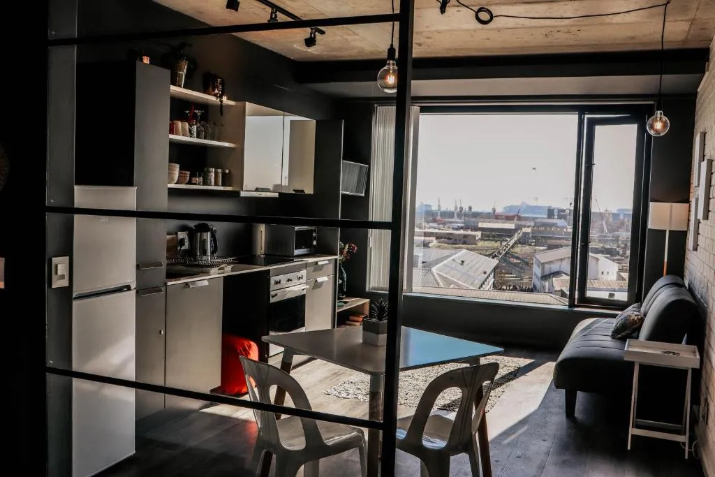 Wex1 - Modern,Wifi,Netflix,Gym,Pool, Secure Parking, Cape Town, South Africa