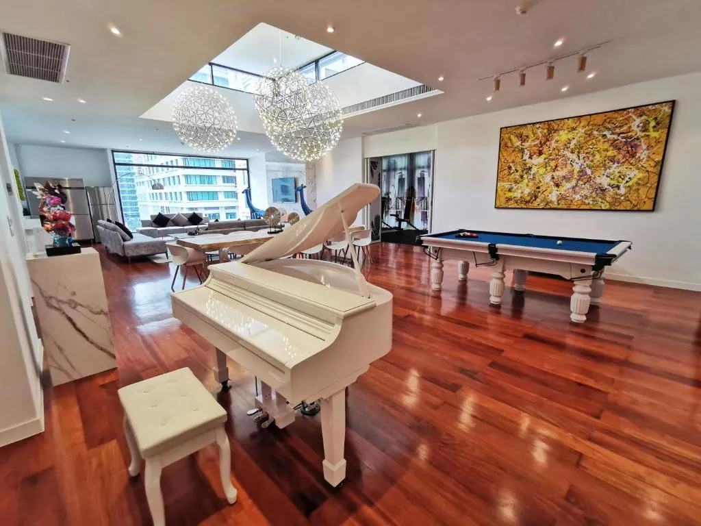 Benviar Tonson Residence, Bangkok, Thailand