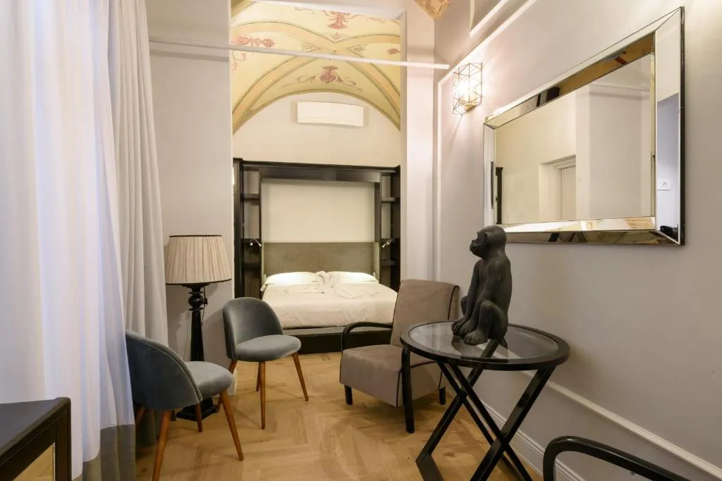 Vivaldi luxury suites, Florența, Italia