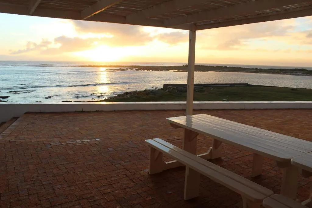 Seaside House in Superb Setting, Cape Town, South Africa
