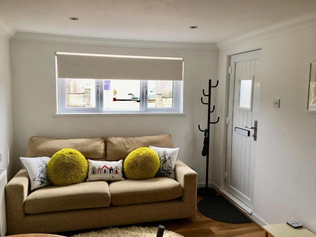 Kiki’s Corner, Cubert, United Kingdom