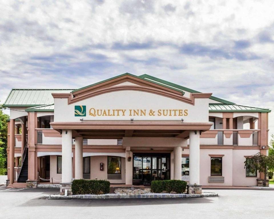 Quality Inn & Suites Quakertown-Allentown