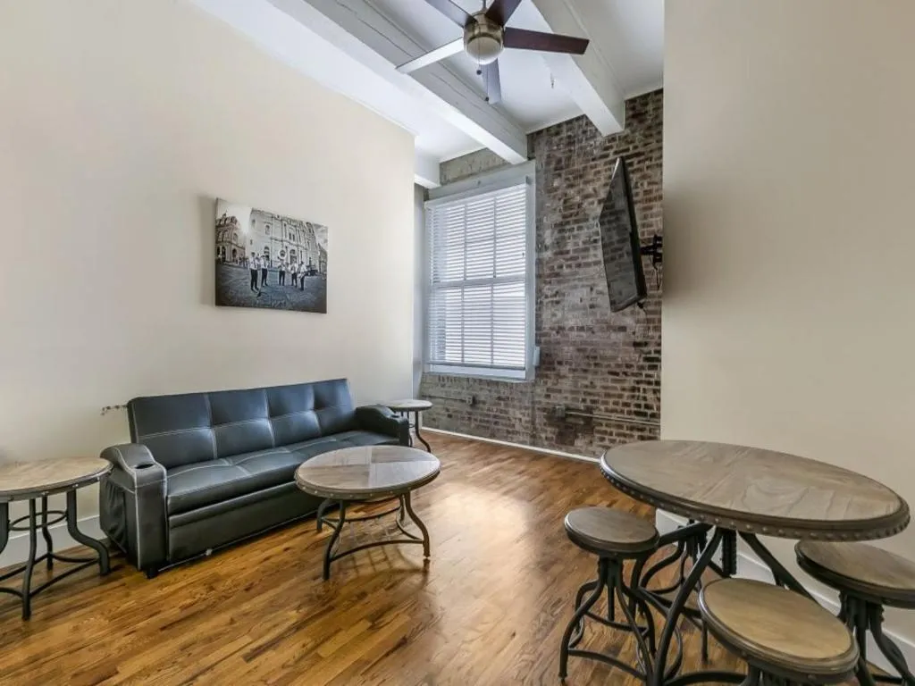 Gorgeous Condos Steps from French Quarter and Harrah’s St., New Orleans (LA), United States