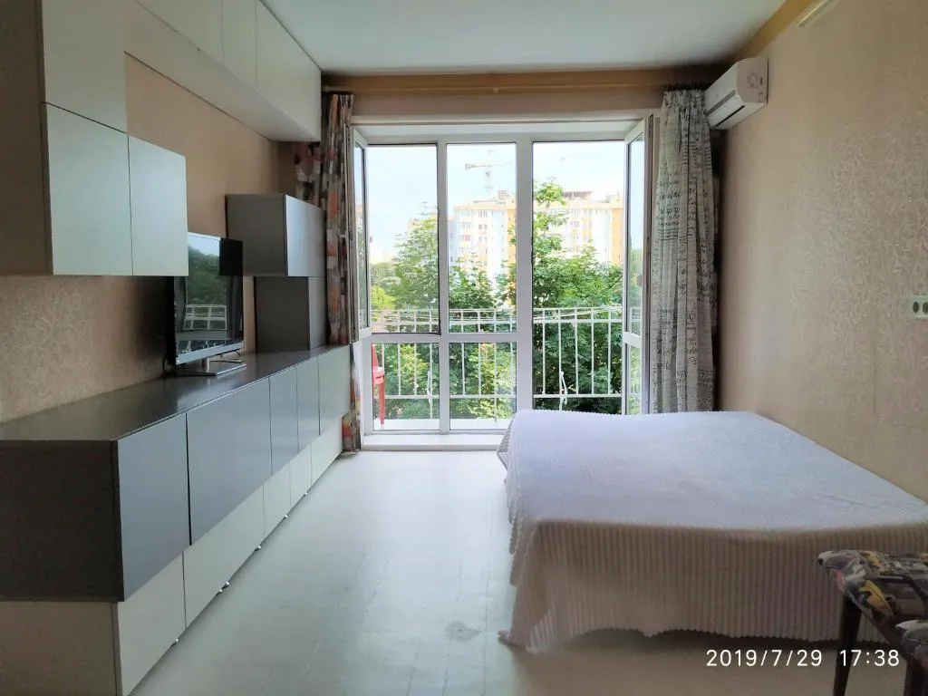 Apartment on Fontanska Road 51, Kryzhanivka, Ukraine