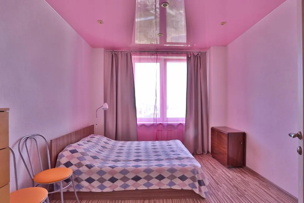 Rooms on Komendantskiy 53 k3 MCRM, Kudrovo, Russia
