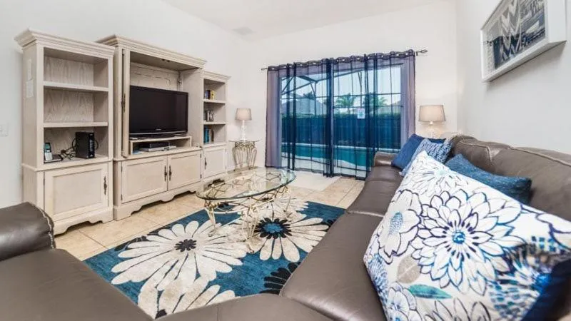 Gorgeous 4 Bedroom 2 Bath Pool Home close to Disney, Kissimmee, Statele Unite ale Americii