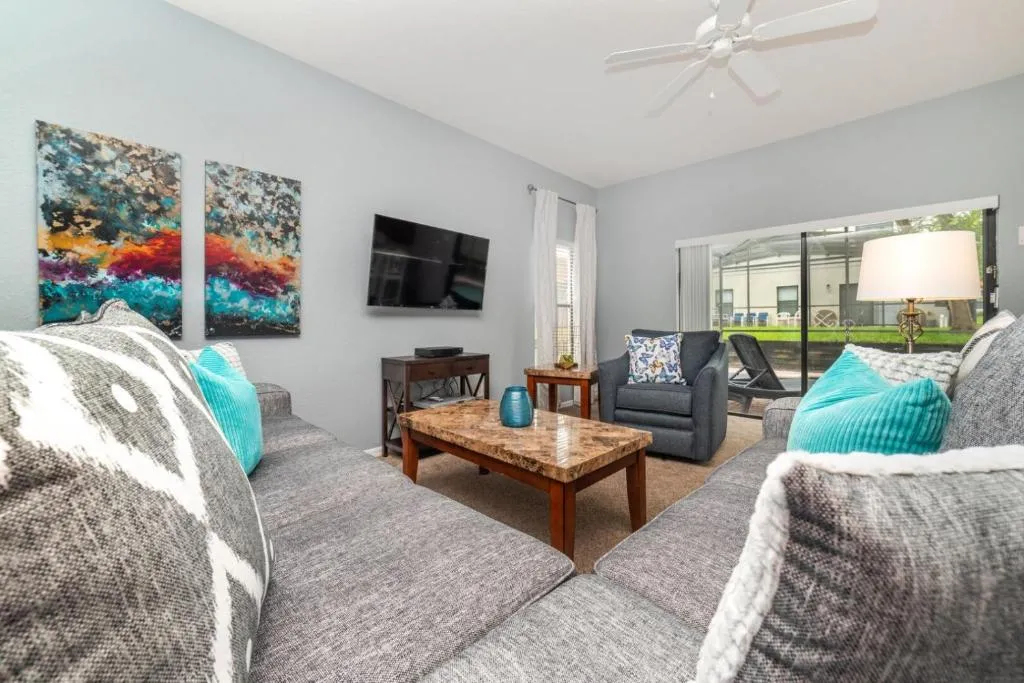 Renovated 5 Bedroom 3.5 Bath Pool Home in High Grove, Orlando, Statele Unite ale Americii