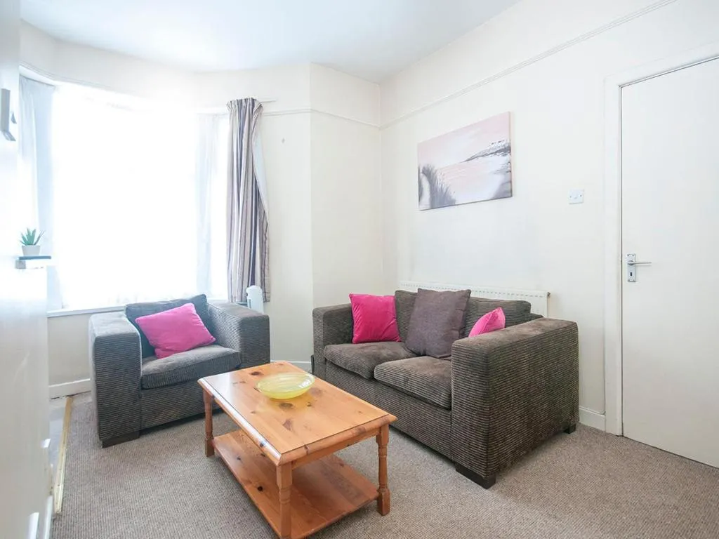 1 Bed Apt close to Stadiums, City & Cardiff Bay, Cardiff, Marea Britanie