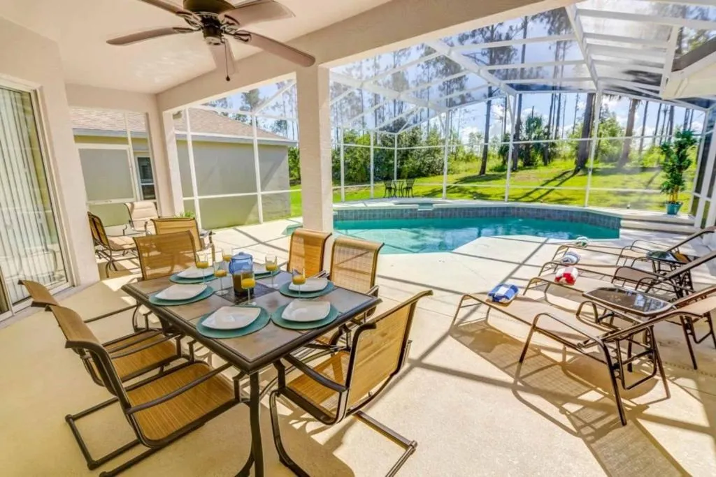 5 Star Surprise! No Rear Neighbors In Pool Area! Home, Davenport, Statele Unite ale Americii