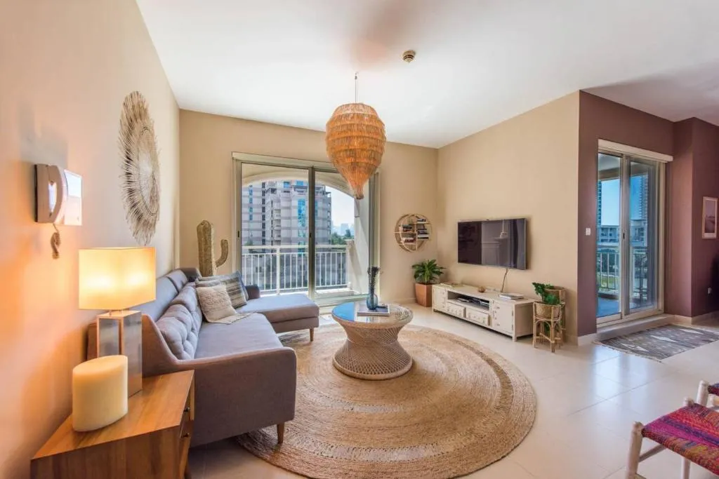 Houst Holiday Homes - Mosela The Views, Dubai, Emiratele Arabe Unite