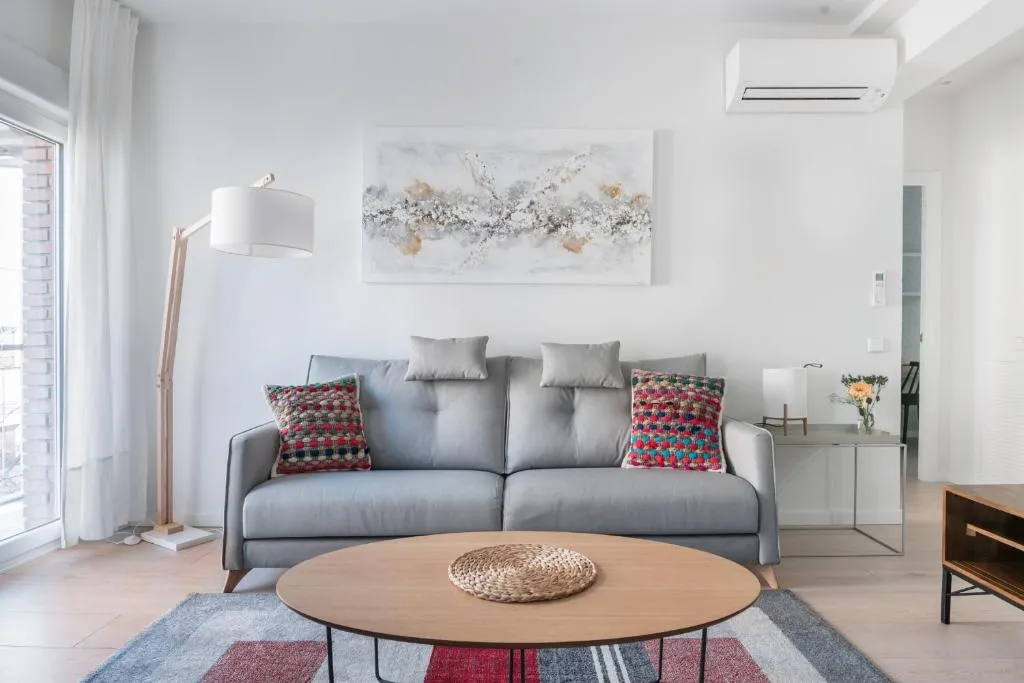 AD HOC RETIRO APARTMENT, Madrid, Spania