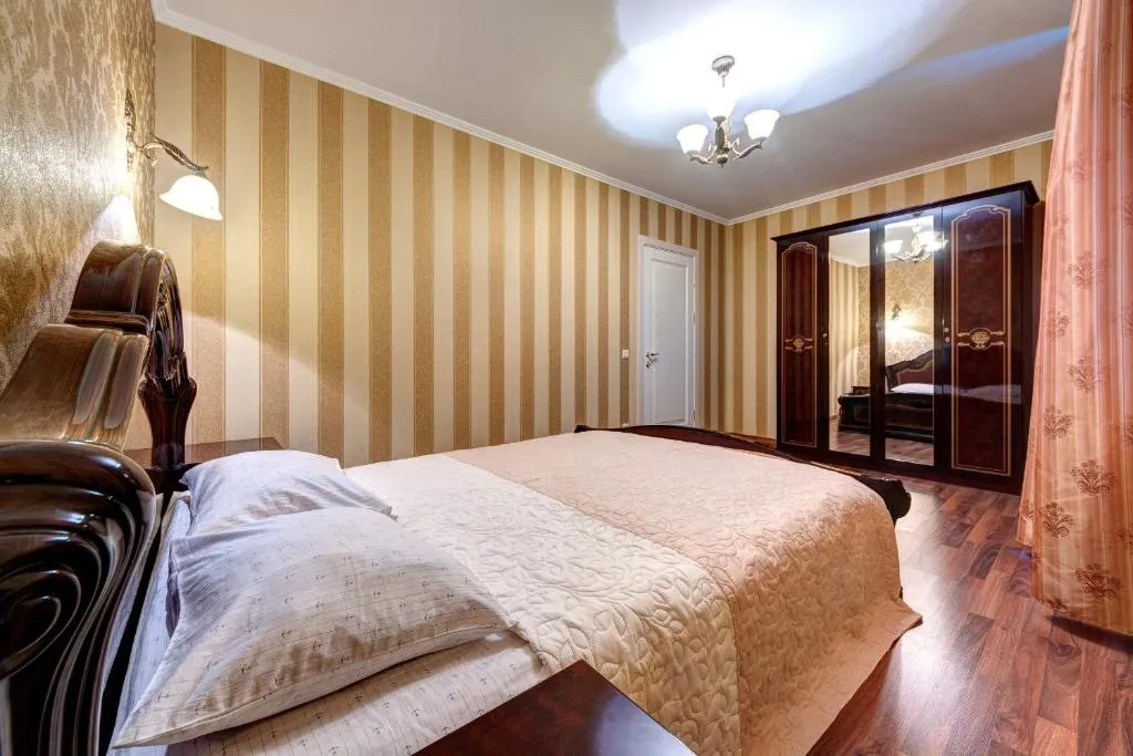 Apartment on the street. Ivan Franko, 8/10, Kiev, Ucraina