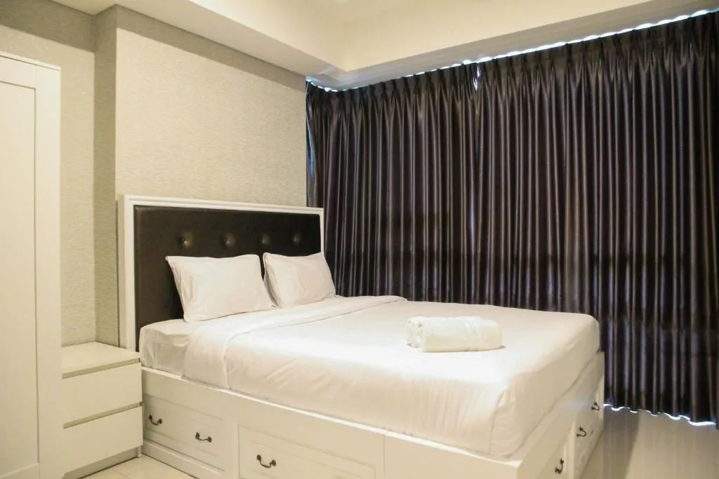 Luxurious 3BR at St. Moritz Apartment near Shopping Mall By Travelio, Jakarta, Indonezia
