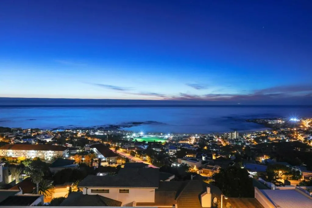 Skyline Main, Cape Town, Africa de Sud
