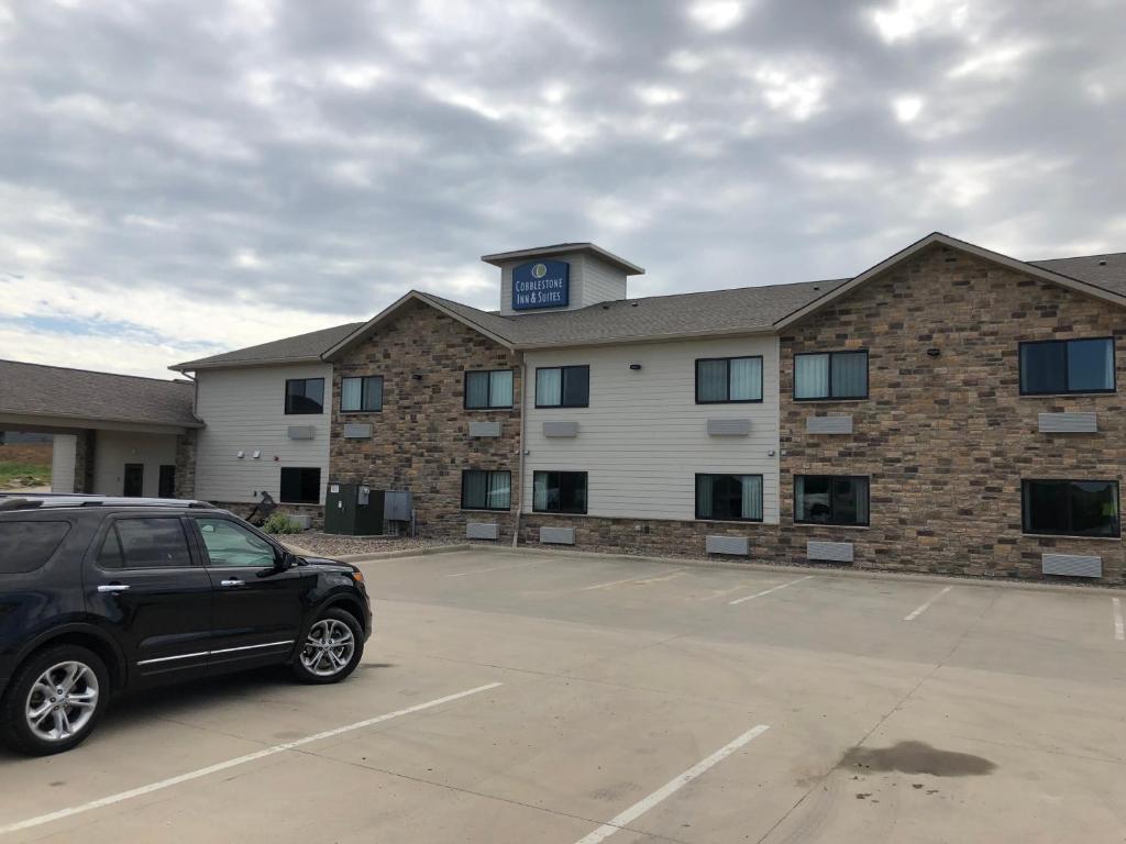 Cobblestone Inn & Suites - Denison | Oak Ridge