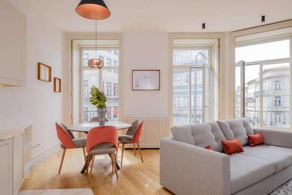 BOUTIQUE Rentals-Kiharas Ribeira Apt with great views, Porto, Portugalia
