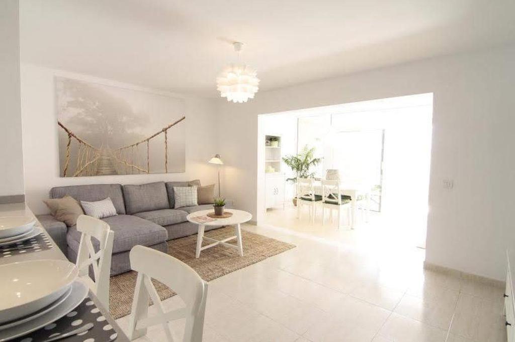 Ground floor apartment suite with private garden, Los Charcos 3