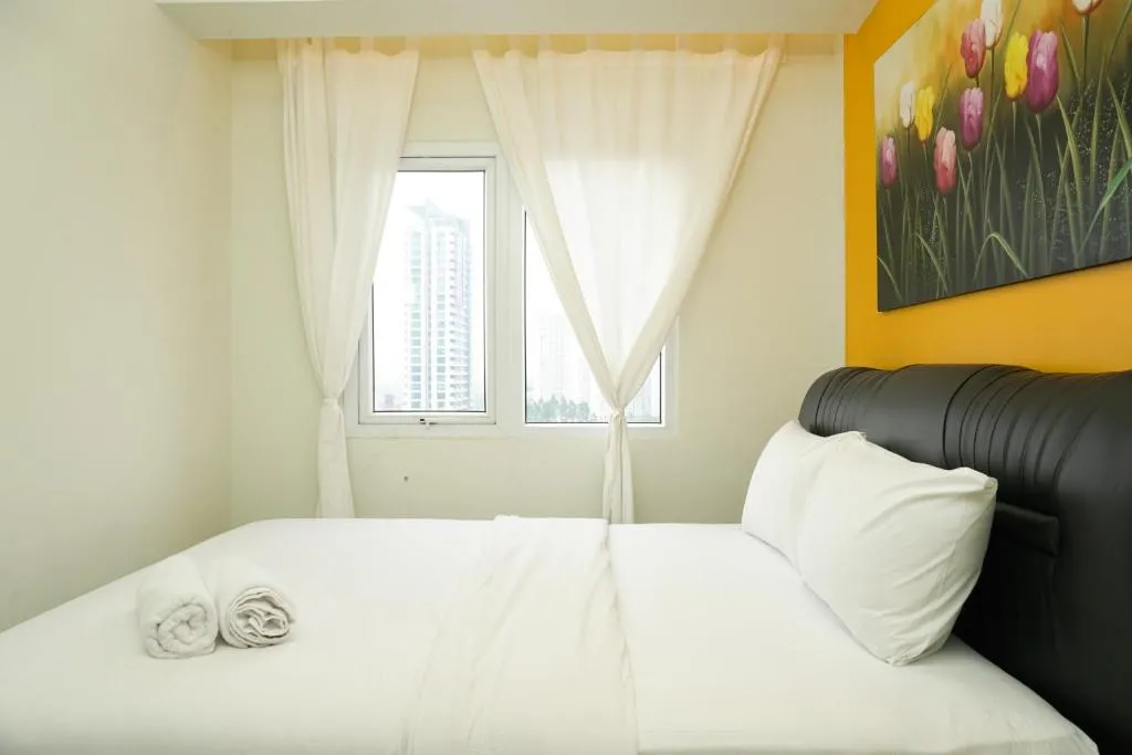 Warm and Cozy 1BR Puri Park View Apartment By Travelio, Jakarta, Indonesia