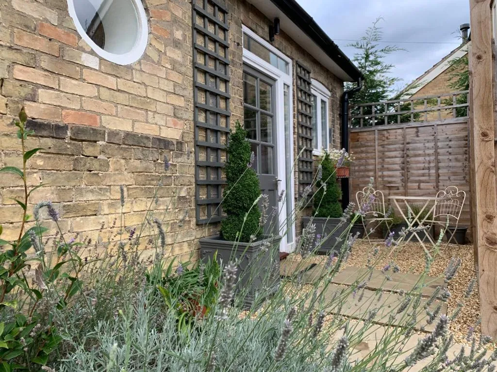 The Grapevine Studio, Cambourne, United Kingdom