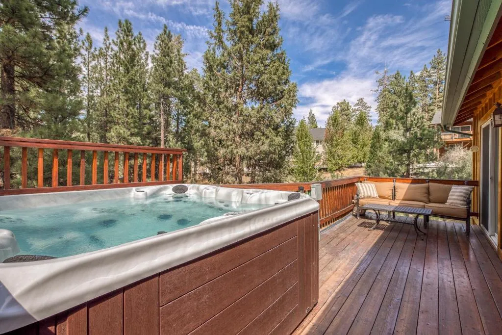 Fox Crossing, Big Bear Lake, Statele Unite ale Americii