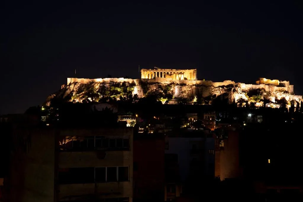 Mosaics aprtm in the Historical centre with Acropolis view, Atena, Grecia
