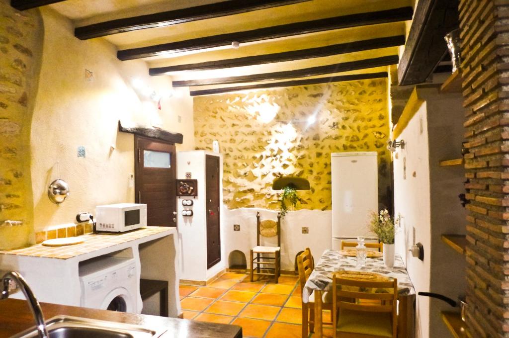 No 2 Spacious and Airy Apartment in Javea Medieval Village 10