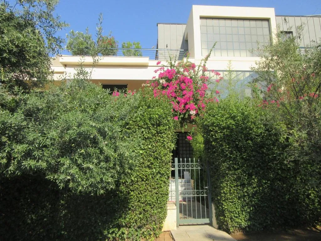 Maison de Famille, Atena, Grecia