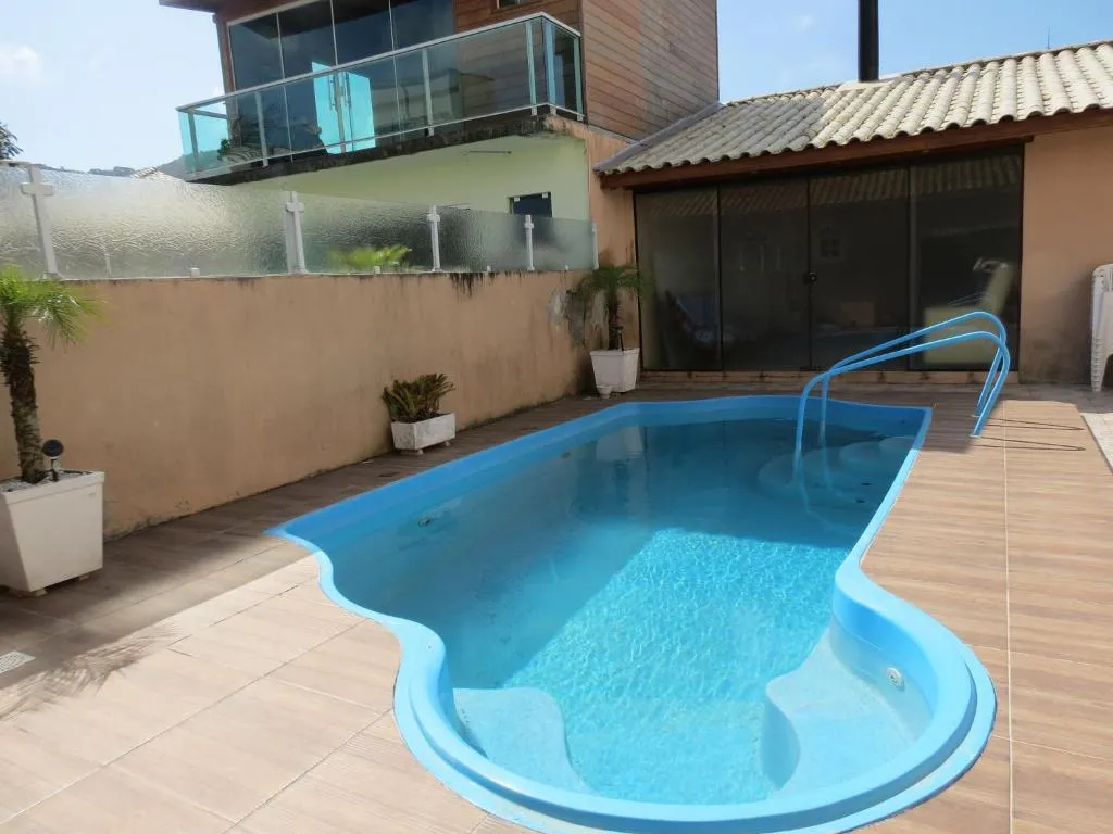 Casa para 10 pessoas com piscina a 600 mts. do mar., Florianópolis, Brazilia