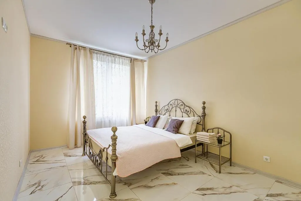 JACUZZI LETOxPLACE - 2 ROOMS - 62m2, Kudrovo, Russia