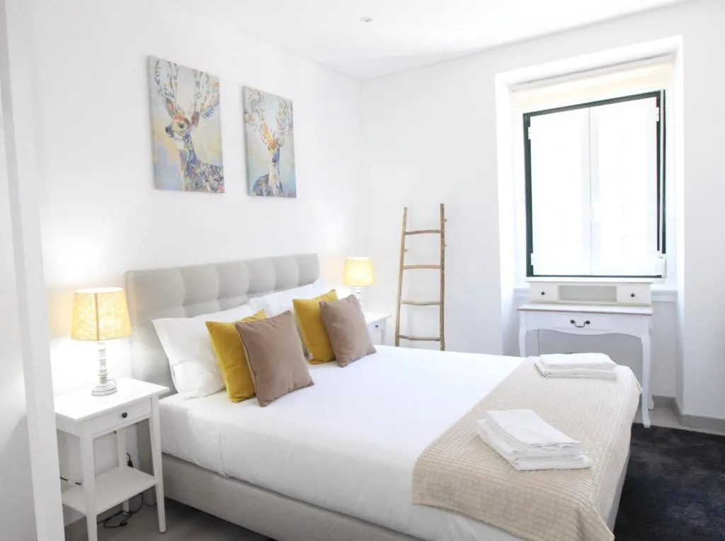 Apartamento moderno perto do Areeiro, Amadora, Portugal