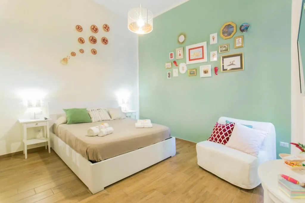 Casetta Partenopea Holiday House, Napoli, Italia