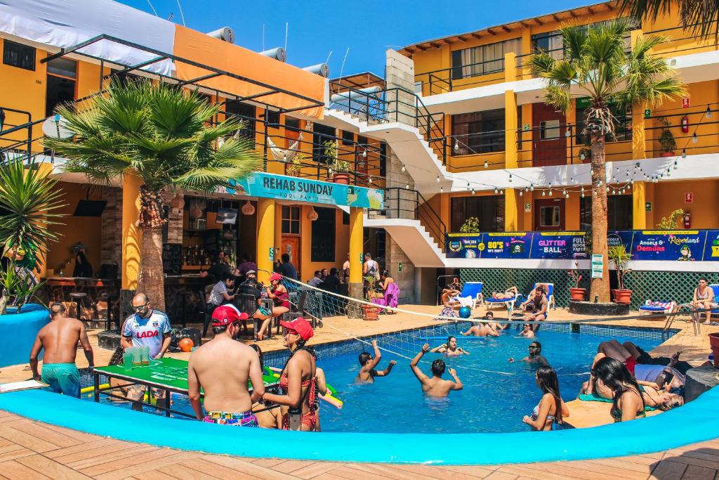 Wild Rover Huacachina Ica Wild Rover Huacachina
