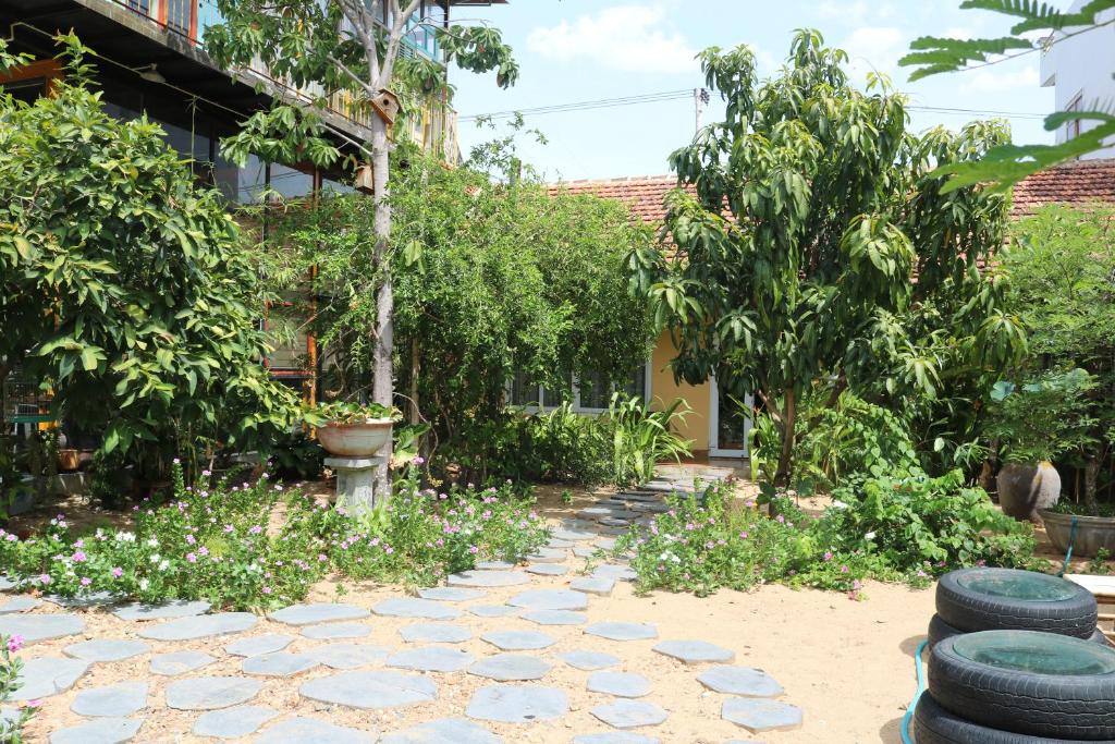 Trại Hoa Vàng Homestay at Tuy Hòa Phú Yên