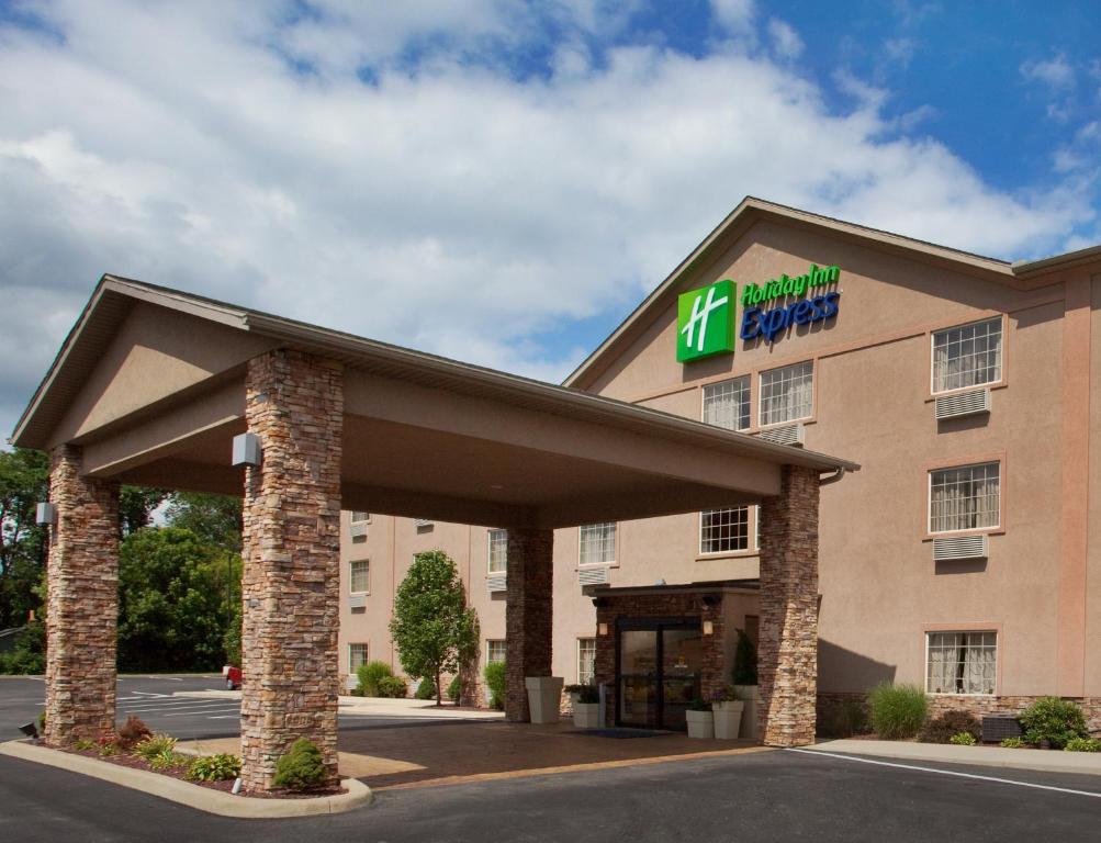 Holiday Inn Express Mount Pleasant- Scottdale, an IHG Hotel