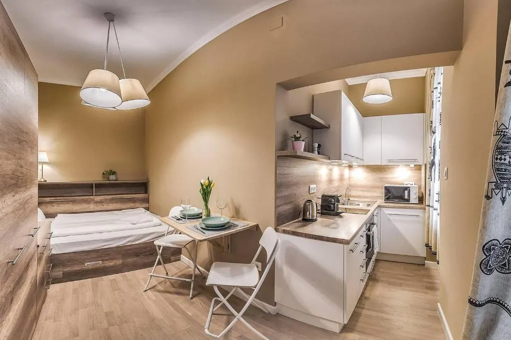 All Inn ~ Your Snappy and Sunny Inka Nest, Budapest, Hungary