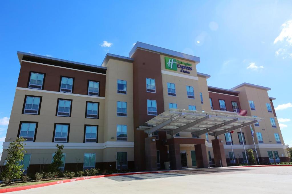 Holiday Inn Express & Suites Houston NW - Hwy 290 Cypress, an IHG Hotel