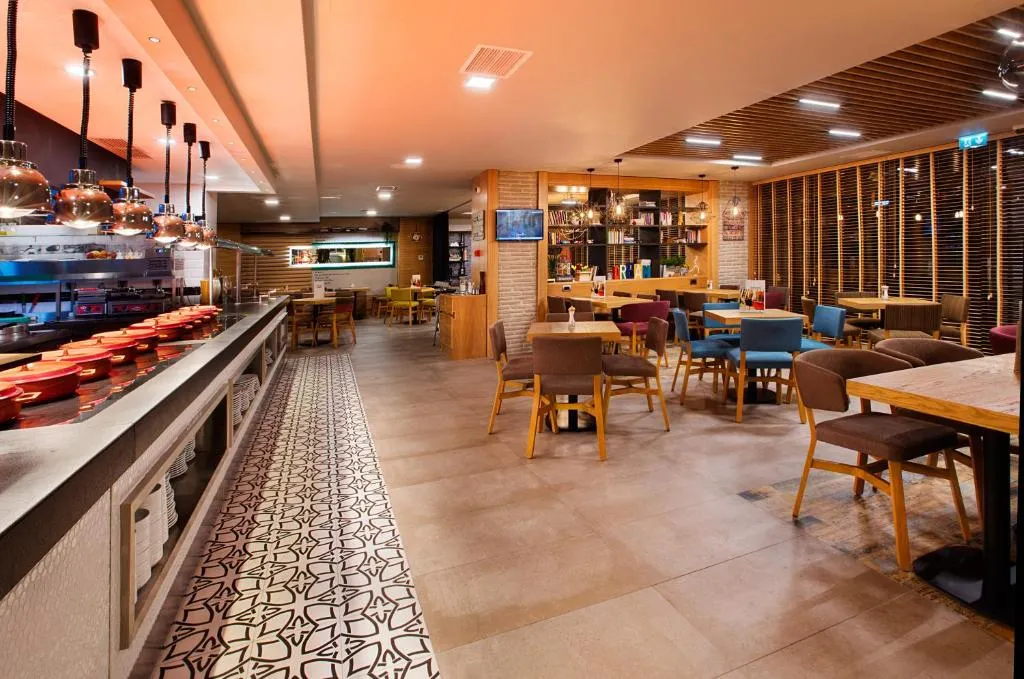 Holiday Inn Istanbul - Kadikoy, Istanbul, Turcia