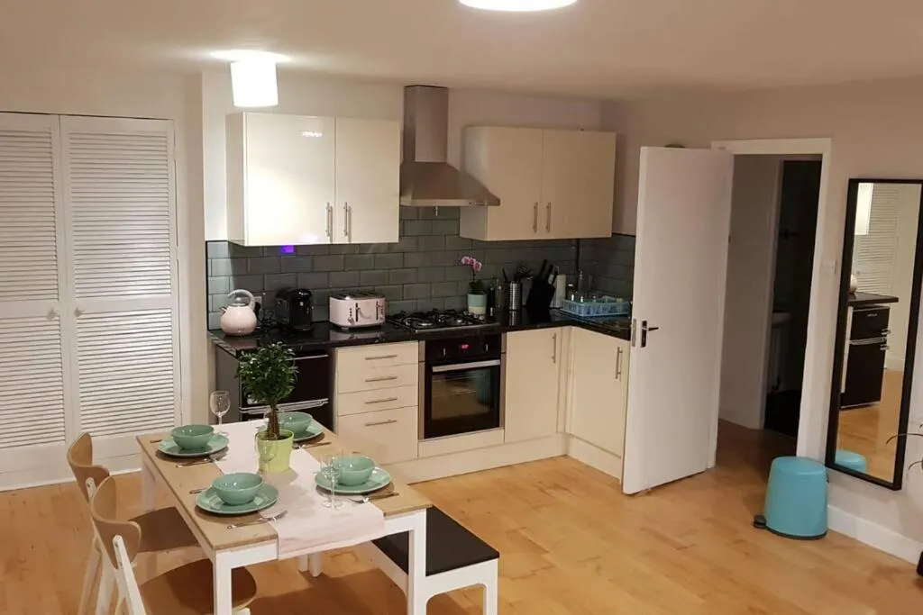 +++Notting Hill - Portobello 1 Bed Appt in a Mews+++, Londra, Marea Britanie