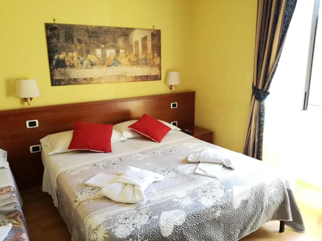 Heaven Inn Rome, Roma, Italia